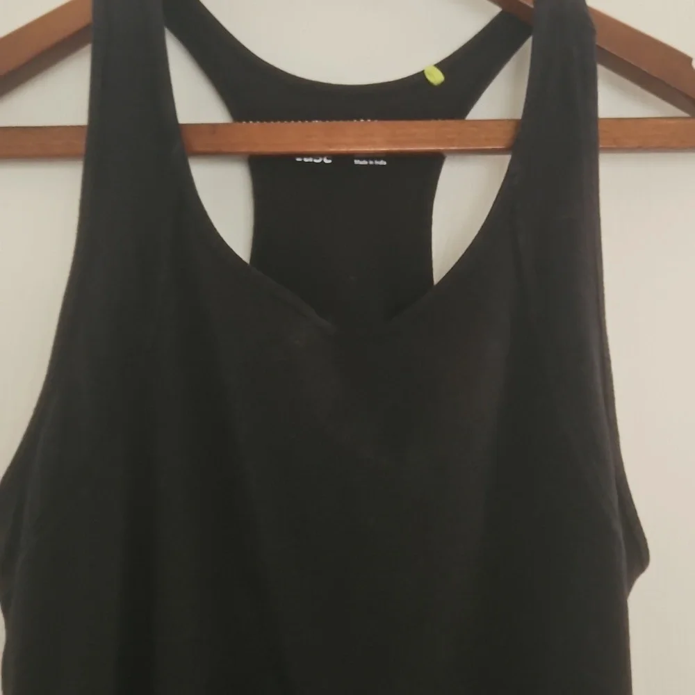 Tasc Elegant Black Sleeveless Dress - Picture 3 of 7